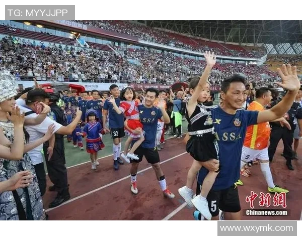 声色足球明星家庭照展现幸福生活与运动激情的完美结合 声色足球明星家庭照展现幸福生活与运动激情的完美结合