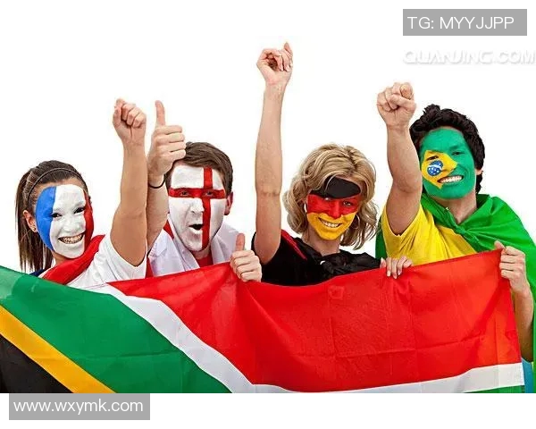 当代足球明星卡片收藏指南与价值分析全景展示 当代足球明星卡片收藏指南与价值分析全景展示